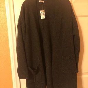 Avenue open front cardigan. 14/16w. NWT.